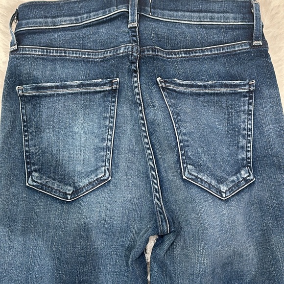 A GOLDIE CROPPED SKINNY JEAN! soooo cute dark wash size 26 9.5 inch front rise - Picture 5 of 5